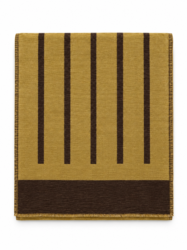 GOLD SCARF in grey panel