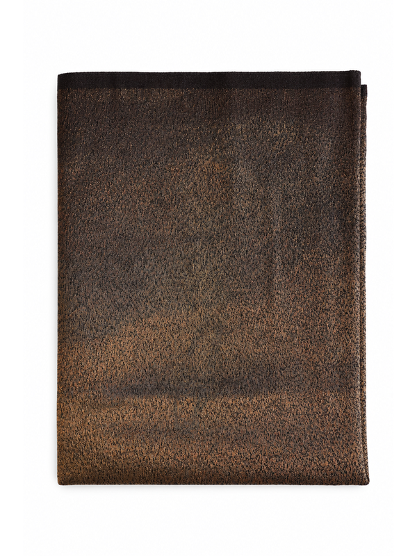 GOLD SCARF in scatter